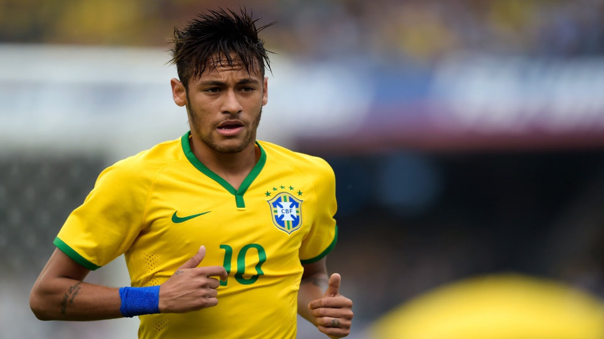 特色足球文化旅游周成为城市文化品牌的重要组成部分，足球文化设计