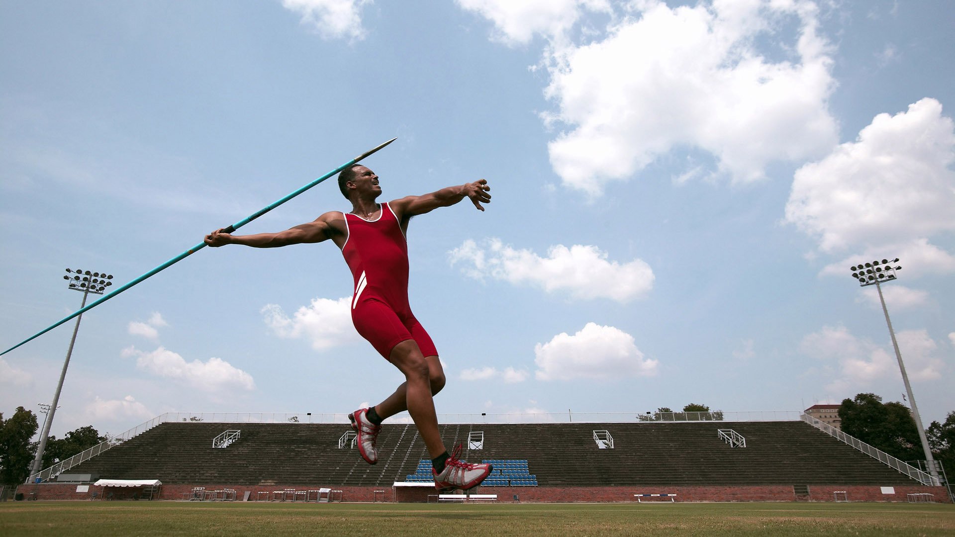 英超冲刺激烈：冠军悬念逐渐揭晓！，英超争冠